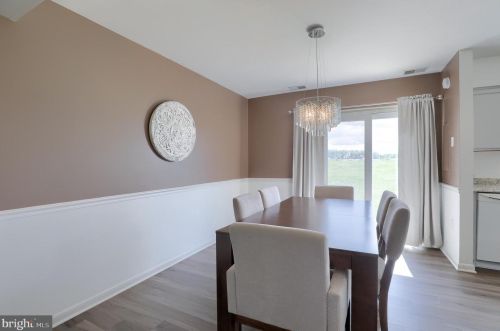 72 Lexton Dr, York PA 17404-9438 exterior