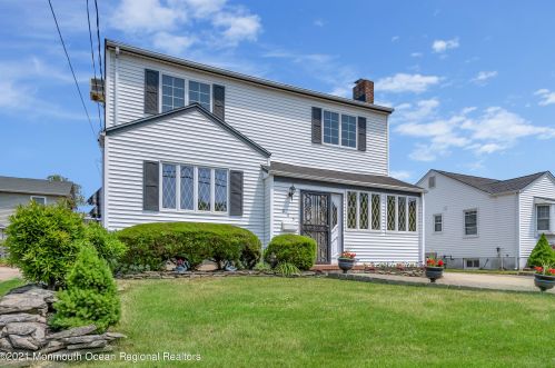 203 Yale Ave, Point Pleasant Beach, NJ 08742-2663