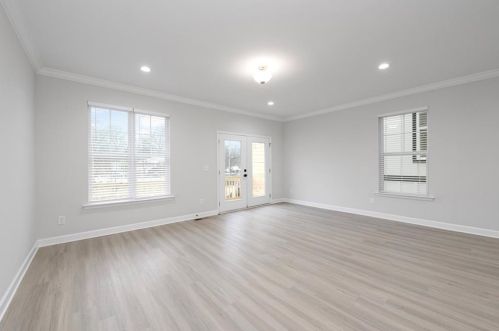 1991 Hollywood Rd, Atlanta GA  30318-1881 exterior