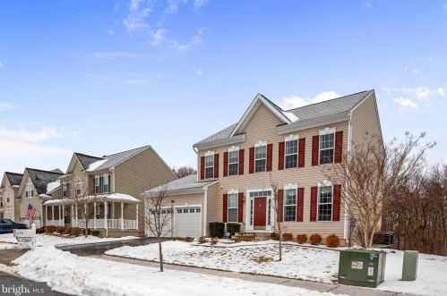 17665 Marbury St, Round Hill, VA 20141-2183