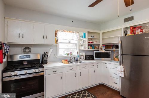 924 Rolridge Ave, Lancaster PA  17603-5739 exterior