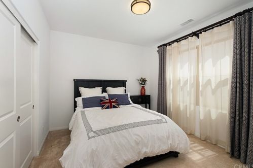 57 Crestwick, Irvine CA  92620-7306 exterior