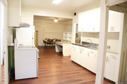 3467 Maunaloa Ave, Honolulu HI  96816-2160 exterior