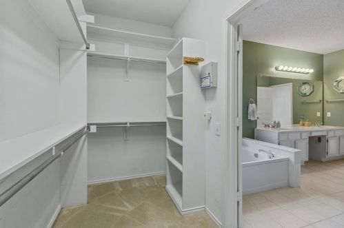 7809 Park Downs Dr, Fort Worth TX  76137-5451 exterior