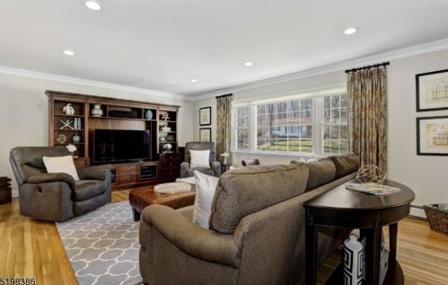 10 Sandy Ln, Dover NJ  07869-4732 exterior