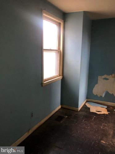 1814 22nd St, Philadelphia PA 19140-4703 exterior