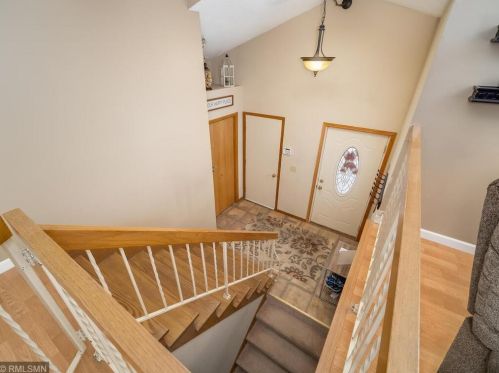 1889 Edgerton St, Saint Paul MN  55117-2447 exterior