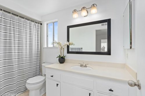 1333 Amberwick Ln, Anaheim CA  92804-5425 exterior