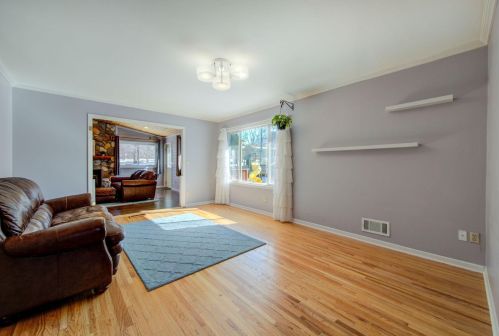 4050 Cinnabar Dr, Saint Paul MN  55122-2917 exterior