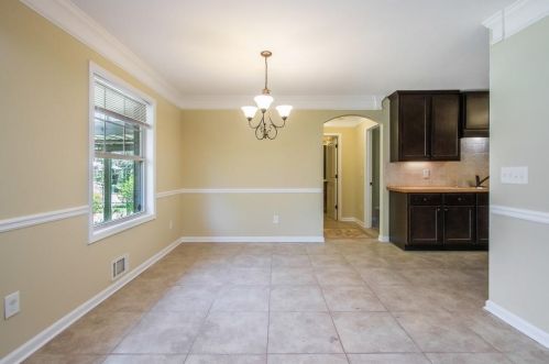 95 Bromack Dr, Atlanta GA  30315-6525 exterior