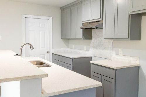5513 Curzon Ave, Fort Worth TX  76107-5934 exterior