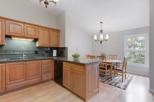 7308 110th St, Minneapolis, MN 55438-2389
