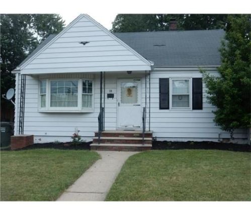 18 Eberly Pl, Perth Amboy, NJ 08863-2118