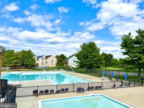 2601 Camelback Ln, Silver Spring MD 20906-5795 exterior