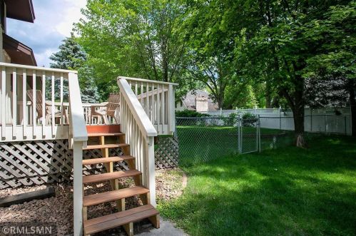 1486 Briarknoll Dr, Saint Paul MN  55112-1975 exterior