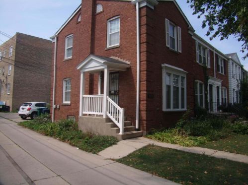 1013 Lyman Ave, Oak Park, IL 60304-2225