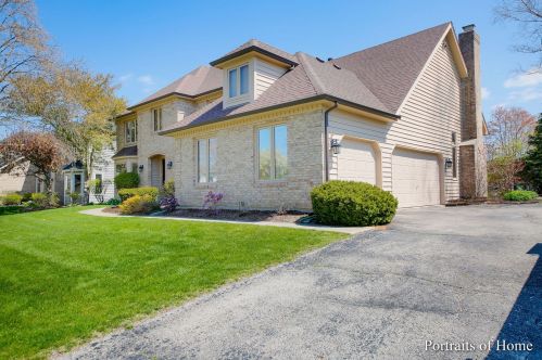 3636 Lawrence Dr, Naperville, IL 60564-4111
