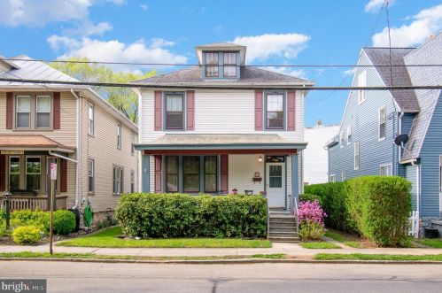 72 Willow St, Carlisle, PA 17013-3929