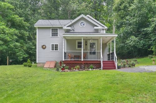 291 Spring Hill Rd, Upper Stepney CT  06468-2143 exterior