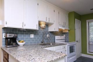 134 Twin Oaks Pl, Cary, NC 27511-5566