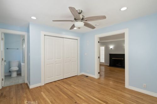 3300 Montrose Ave, Glendale CA 91214-3341 exterior