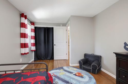 176 Cimarron Rd, Saint Paul MN  55124-9723 exterior