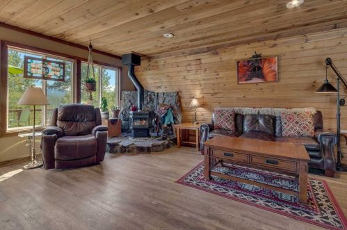 10156 Olympic Blvd, Truckee CA  96161-1743 exterior