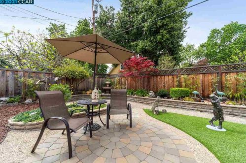 907 Hastings Dr, Concord CA  94518-3821 exterior