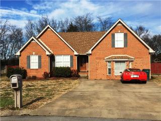 105 Lisa Cir, Lebanon, TN 37087-5661