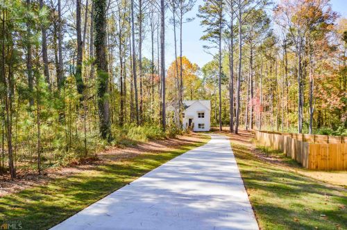 43 Matthews St, Temple, GA 30179-3744