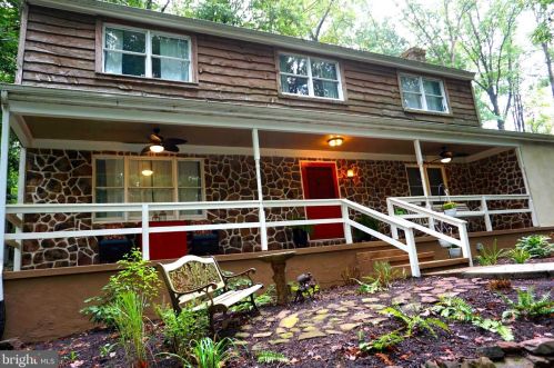 5661 Fish And Game Rd, York, PA 17315-2929