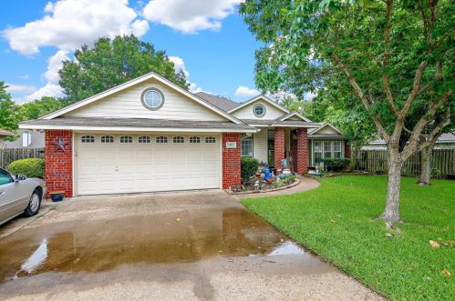 1002 Carolina Ave, Midlothian, TX 76065-6766