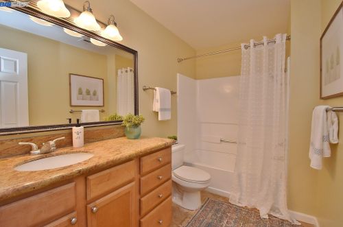 160 Eastridge Dr, San Ramon, CA 94582-4902