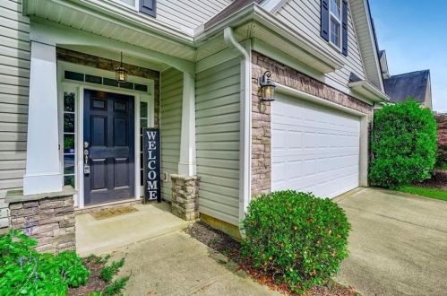 142 Diamond Ridge Ave, Holly Springs, GA 30114-7126