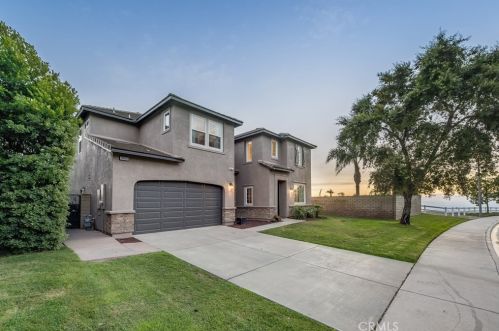 18458 Lakepointe Dr, Riverside CA  92503-0252 exterior