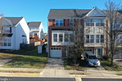 2479 Wheat Meadow Cir, Herndon, VA 20171-3054
