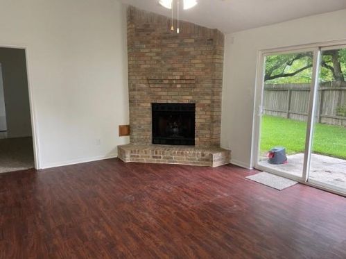 1018 Afton Ct, Tomball, TX 77375-4936