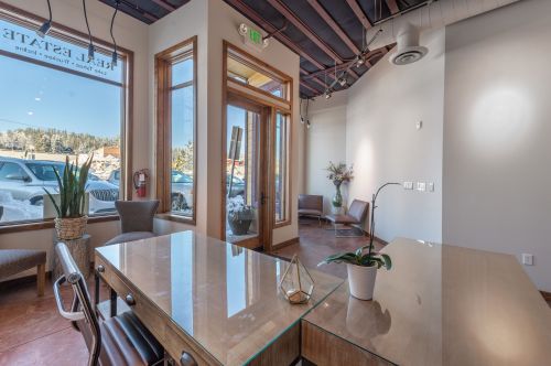 10075 River St, Truckee CA  96161-0323 exterior
