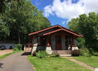 15 Arrowhead Rd, Duluth, MN 55803-2402