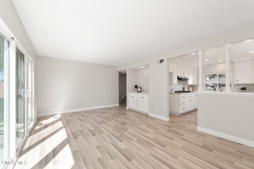 2904 Galena Ave, Simi Valley CA  93065-2714 exterior