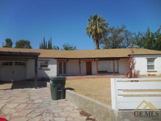 524 Wilson Ave, Taft, CA 93268-4446