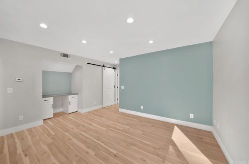 6 Duskywing, Irvine CA  92604-1916 exterior