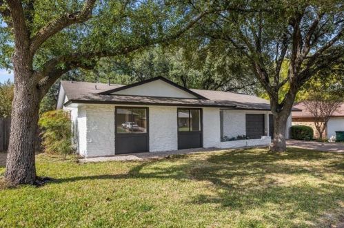 11406 Barrington Way, Austin, TX 78759-4406