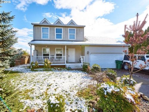 641 Logan Ln, Dundee, OR 97115-9666