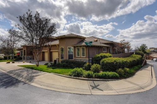 400 Syrah Ct, Folsom, CA 95762-7715