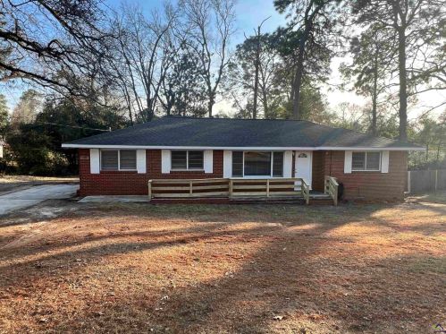 103 Lynn Ave, Warner Robins GA  31088-4148 exterior