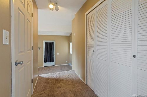 5165 Hatch Dr, Lakewood CO 80439 exterior