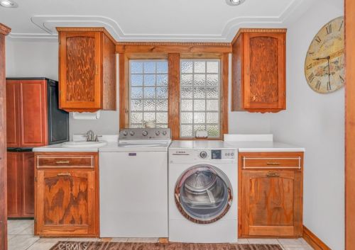 411 J St, Los Banos CA 93635-4142 exterior