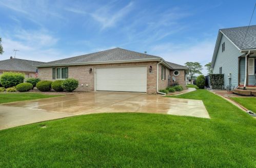 9115 Kennedy Ave, Hammond, IN 46322-2879
