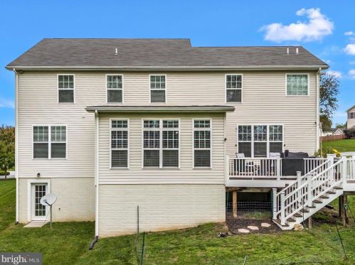 788 Rivanna Run, Falling Waters WV  25419-4293 exterior